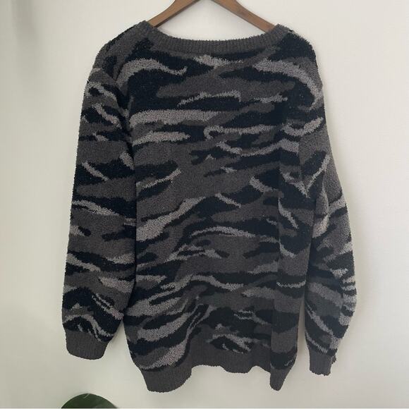 Barefoot Dreams | Womens Seaside Crewneck Pullover Carbon Camo CozyChic Black 2X - Picture 5 of 8